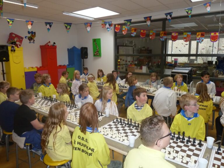 Schoolschaken Bedum: Rowin en CBS de Fontein een…