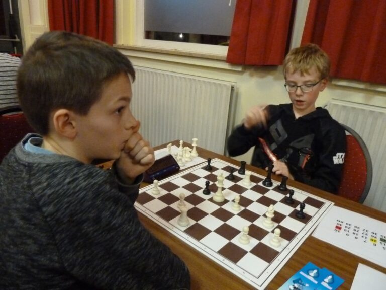 Geslaagde open schaakmiddag Vrijdag 10 maart heeft de…