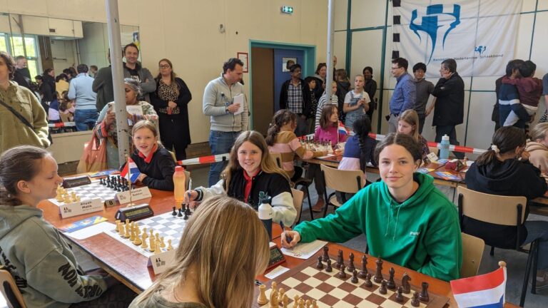 Sarah, Hannah en Bram op het NK (63)